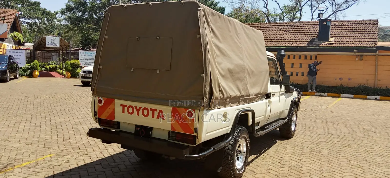 Toyota Land Cruiser 2016 Beige