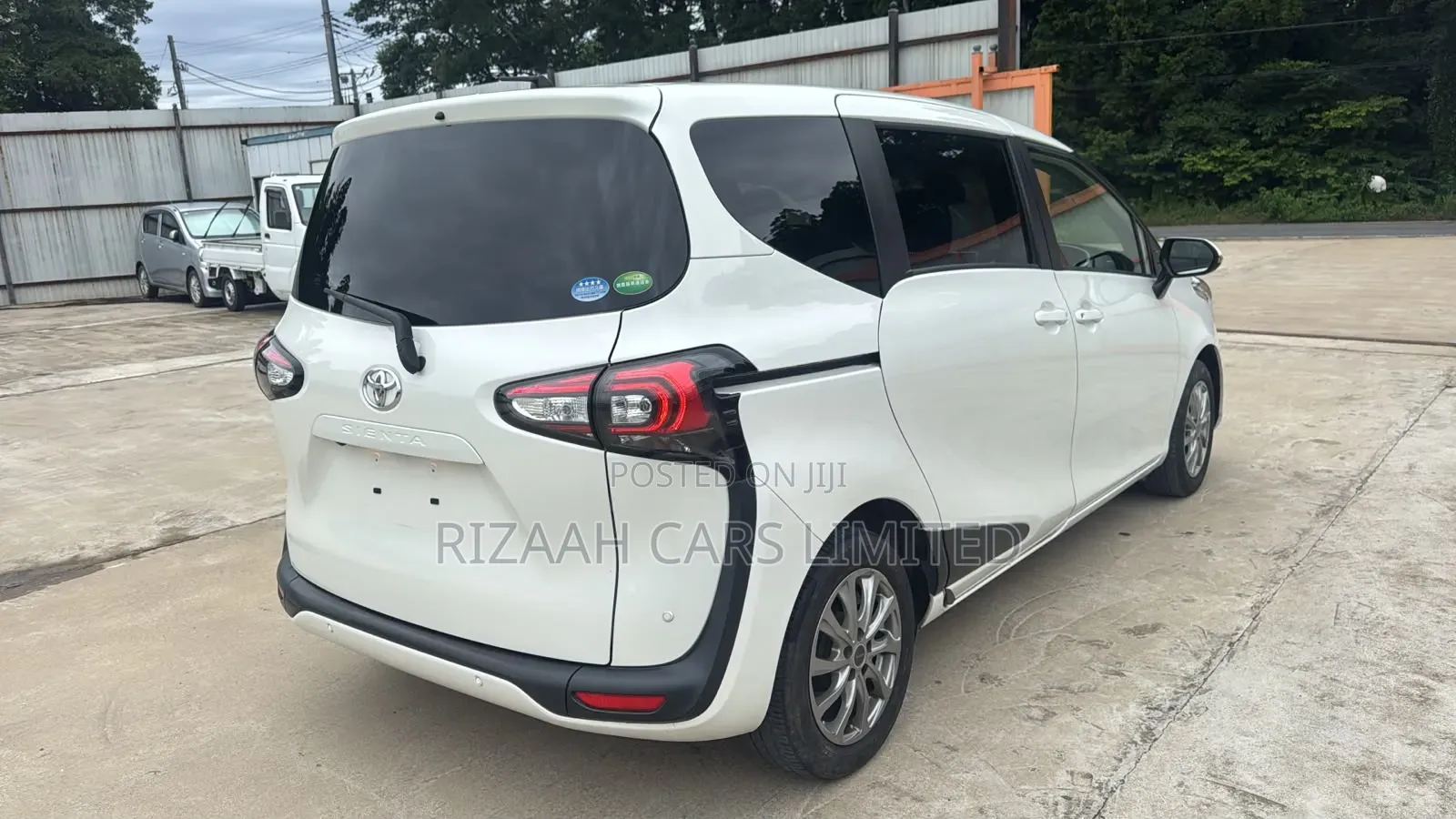 Toyota Sienta 2020 White