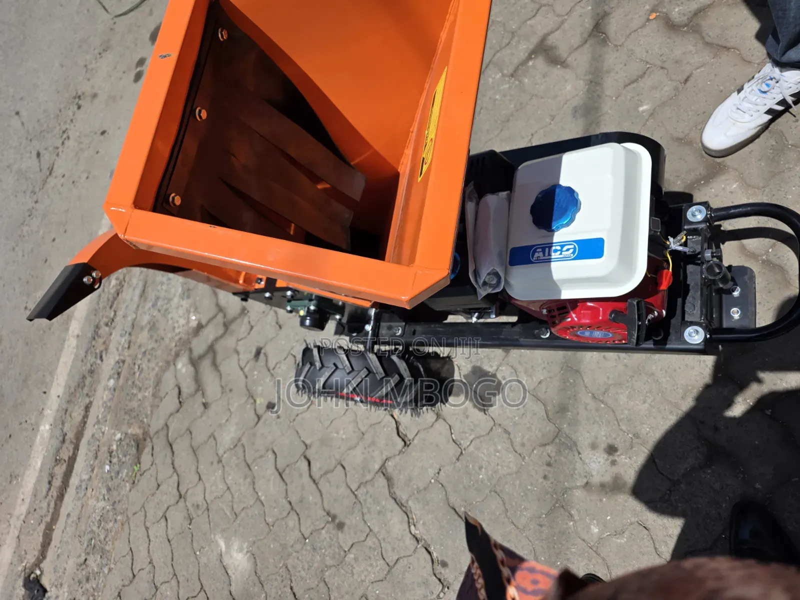 Gasoline Wood Chipper