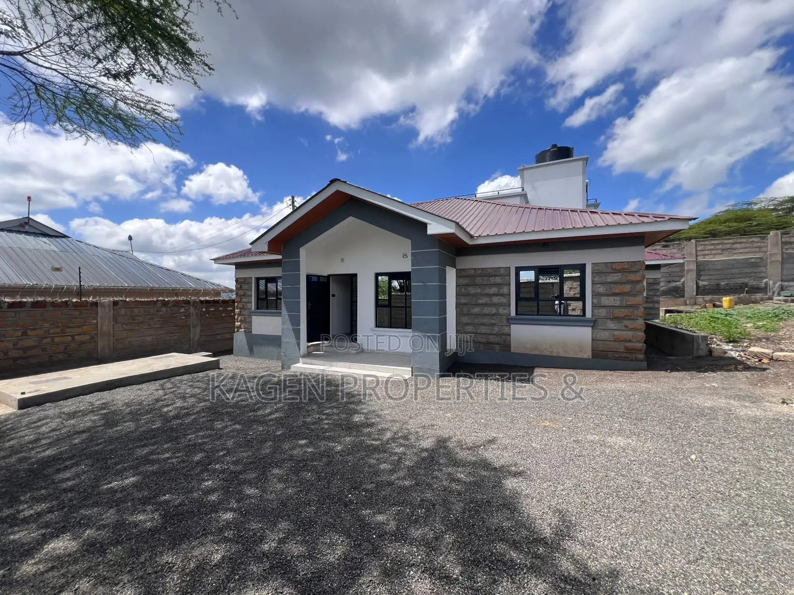 3bdrm Bungalow in Matasia for sale