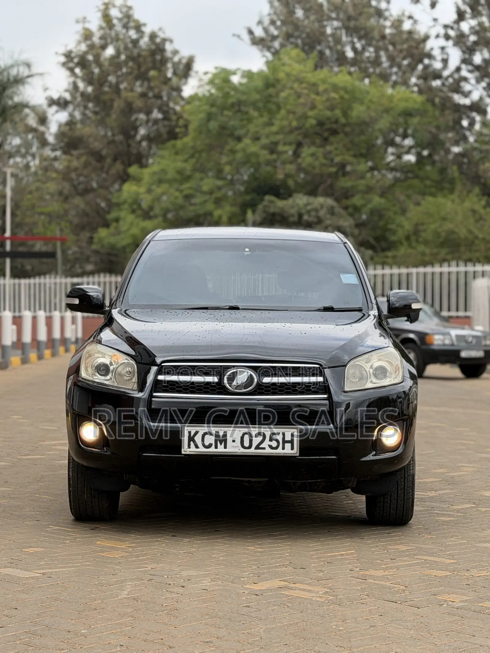 Toyota RAV4 2010 Black