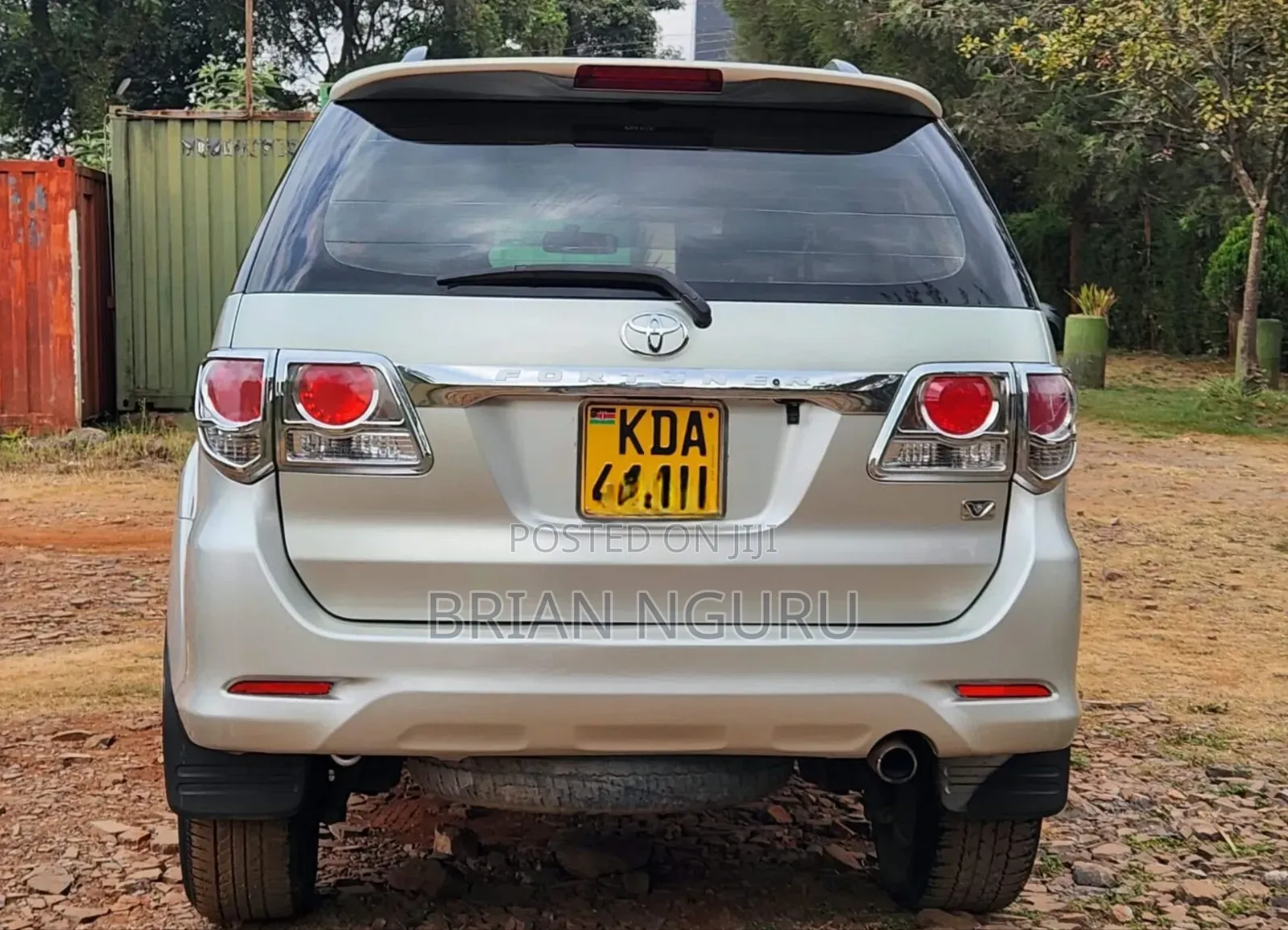 Toyota Fortuner 2012 Silver