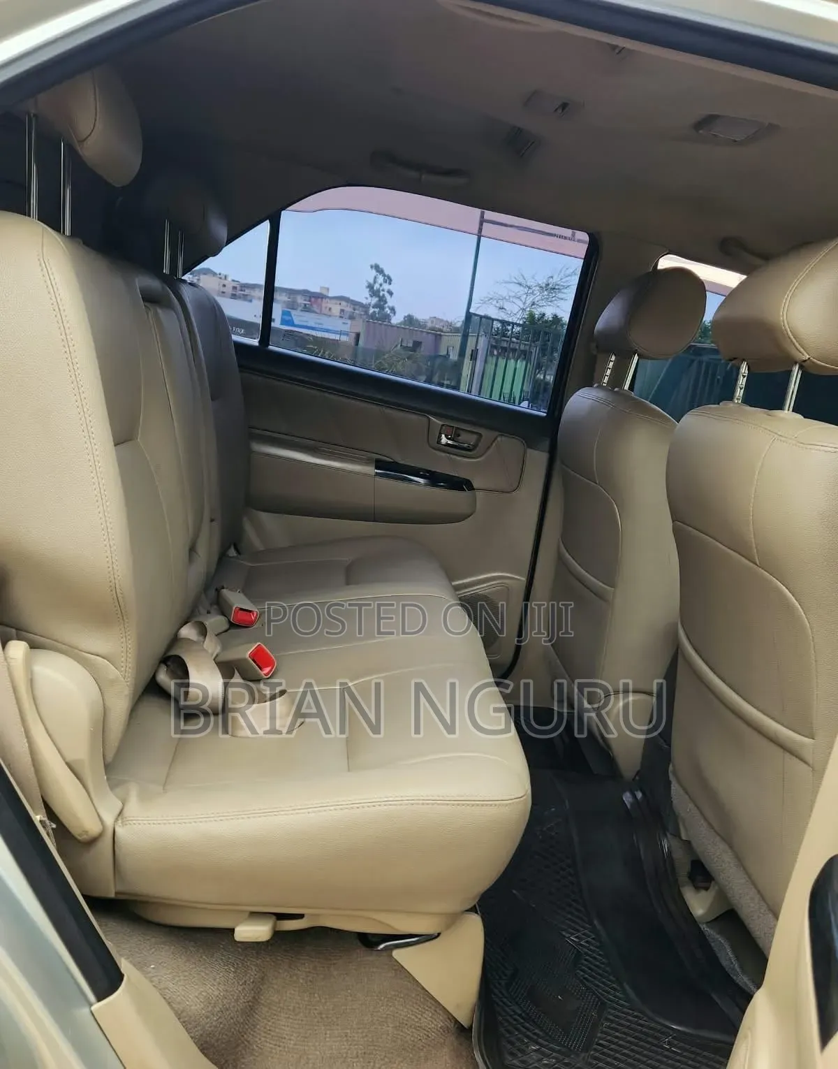 Toyota Fortuner 2012 Silver