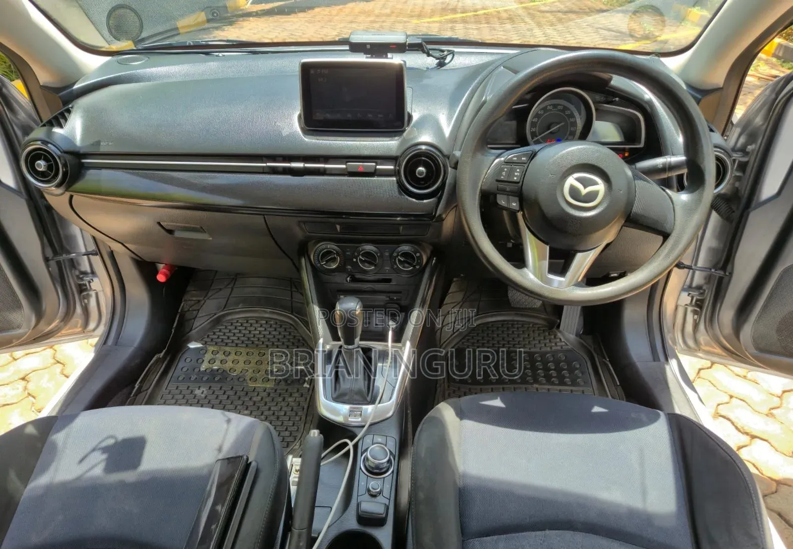 Mazda Demio 2016 Silver