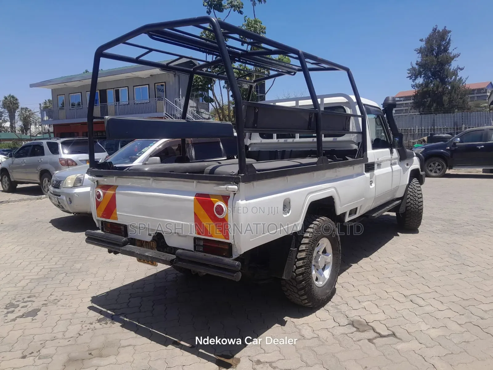 Toyota Land Cruiser 2016 White