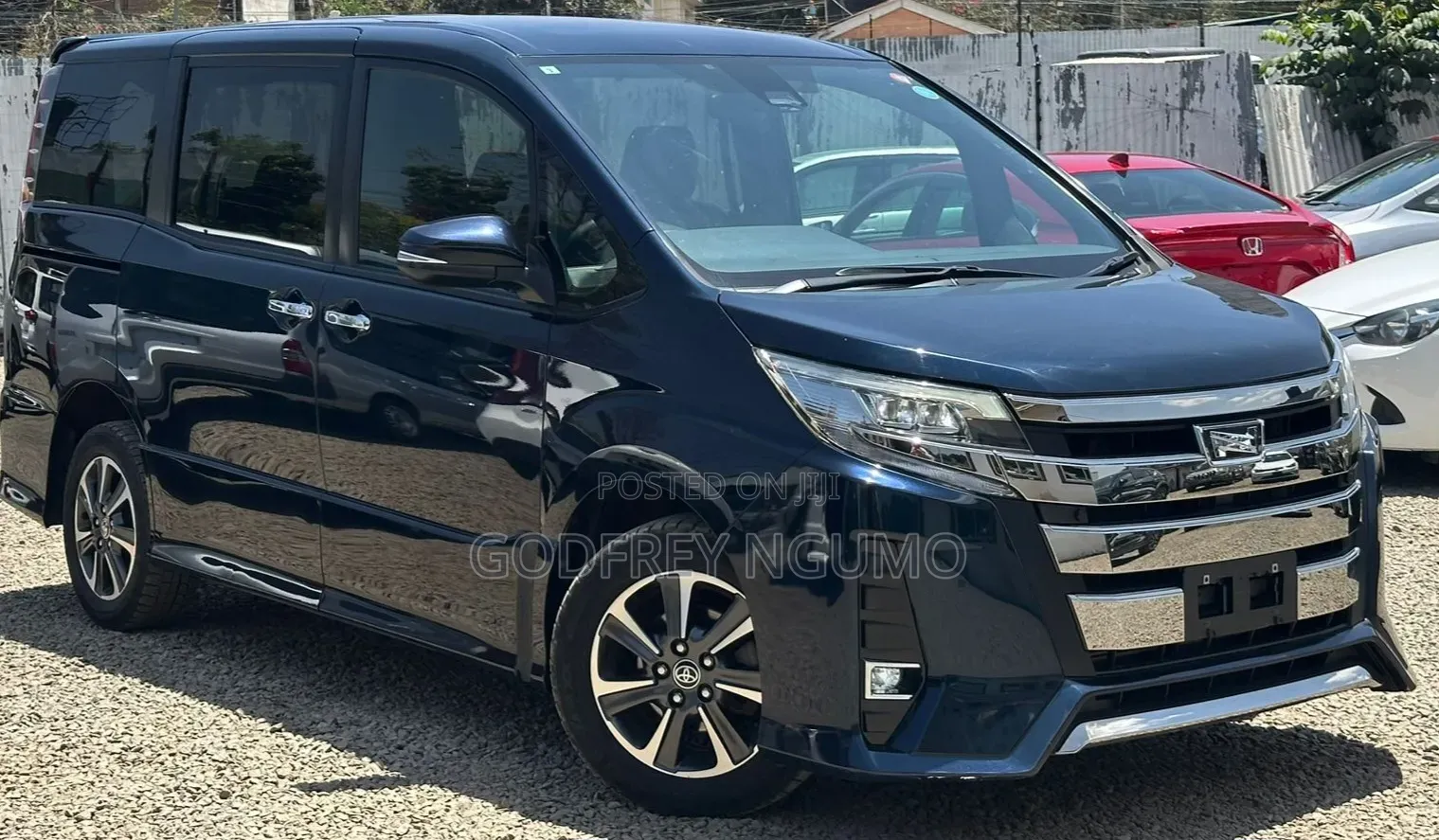 Toyota Noah 2020 Blue