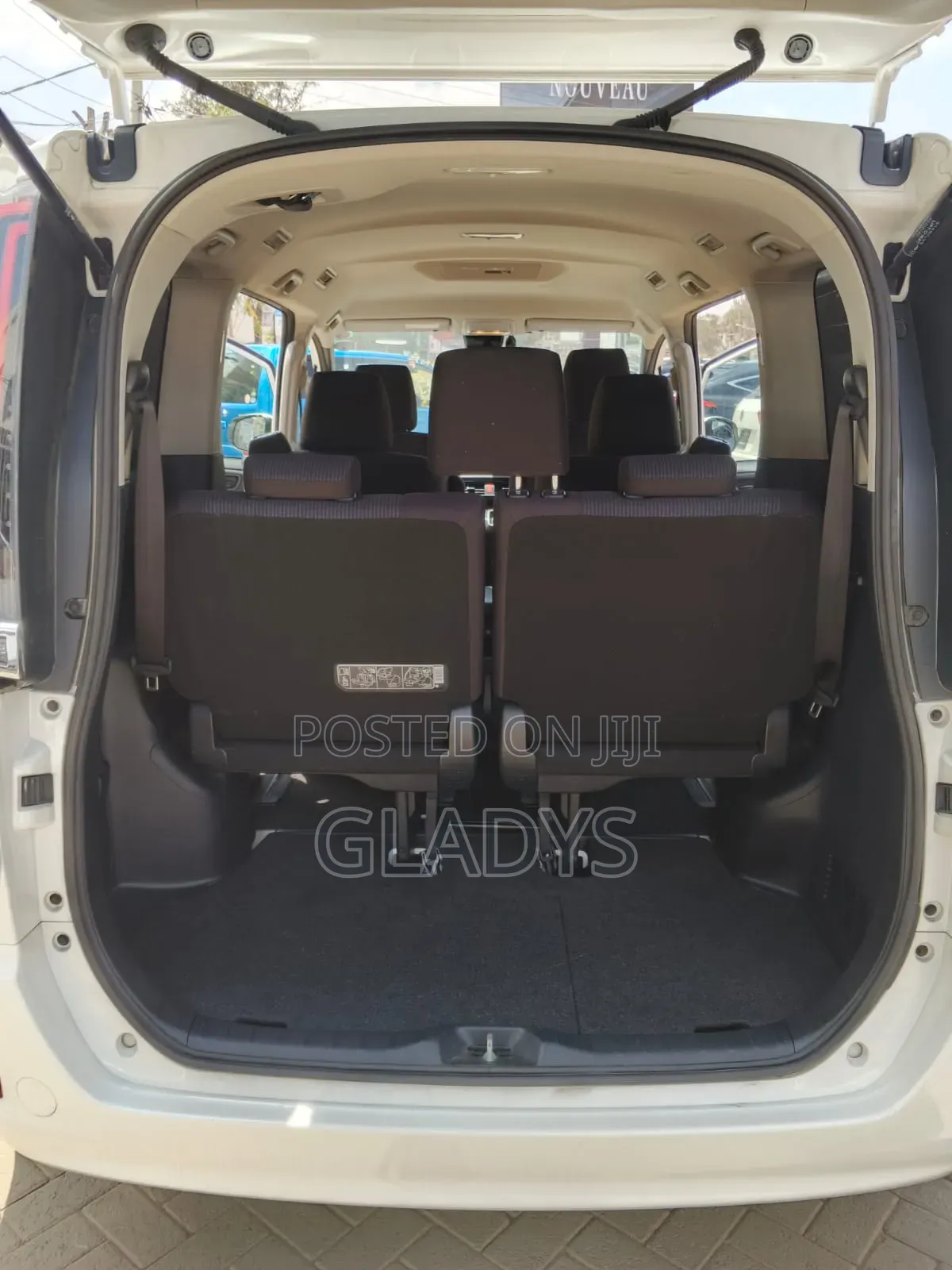 Toyota Noah 2020 Pearl