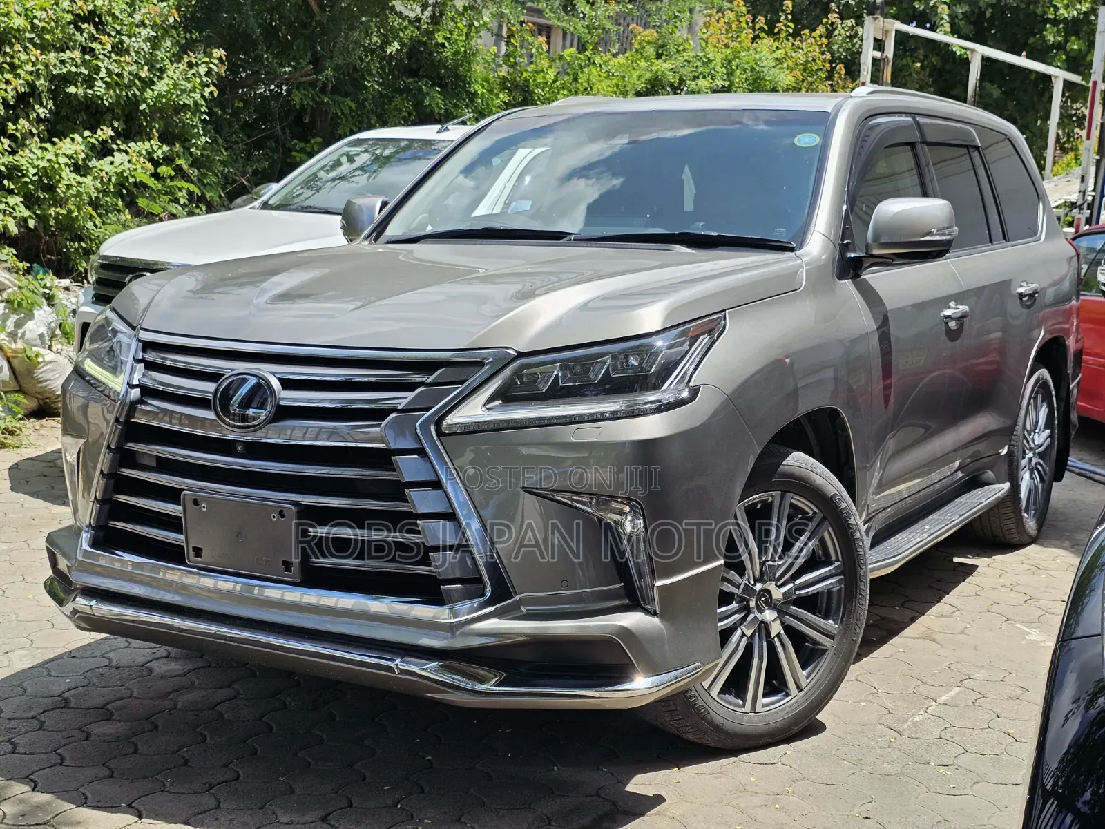 Lexus LX 2019 Gold