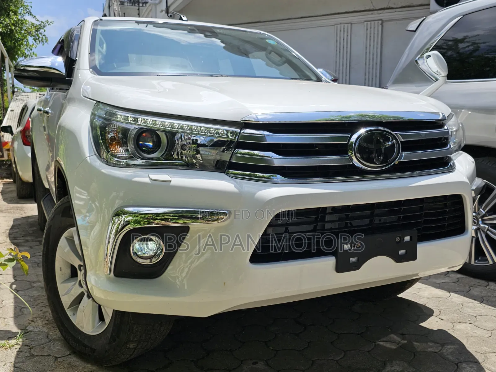 Toyota Hilux 2019 White
