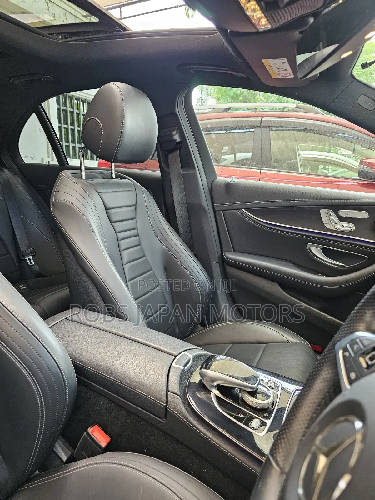 Mercedes-Benz E200 2019 Off white