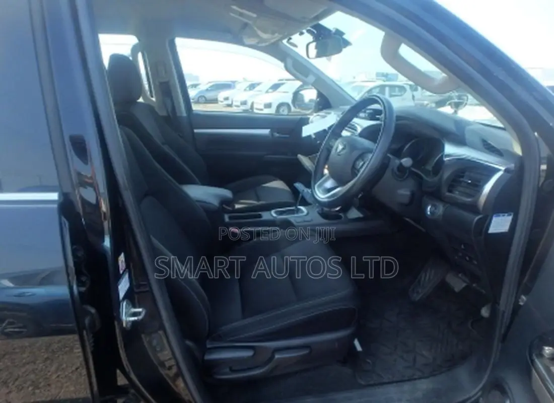 Toyota Hilux Revo Double Cab Deisel 2.4 AWD 2019 Matt Black