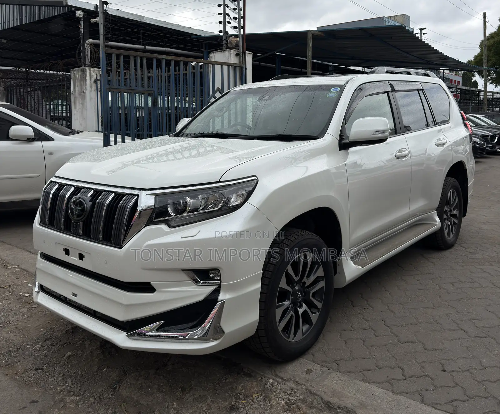 Toyota Land Cruiser Prado 2.7 2021 White