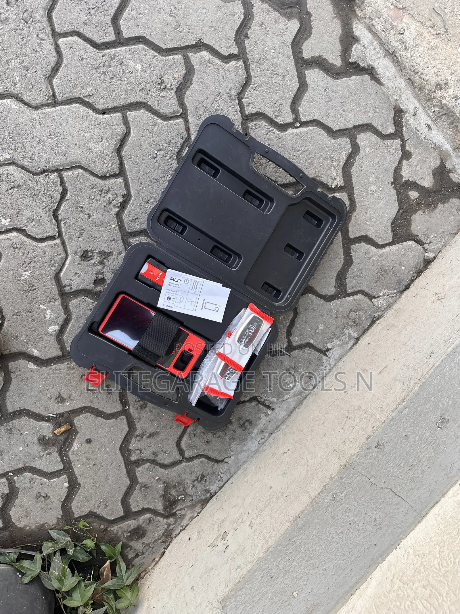 HEAVY COMMERCIAL AUTEL KM100e Key Programmer