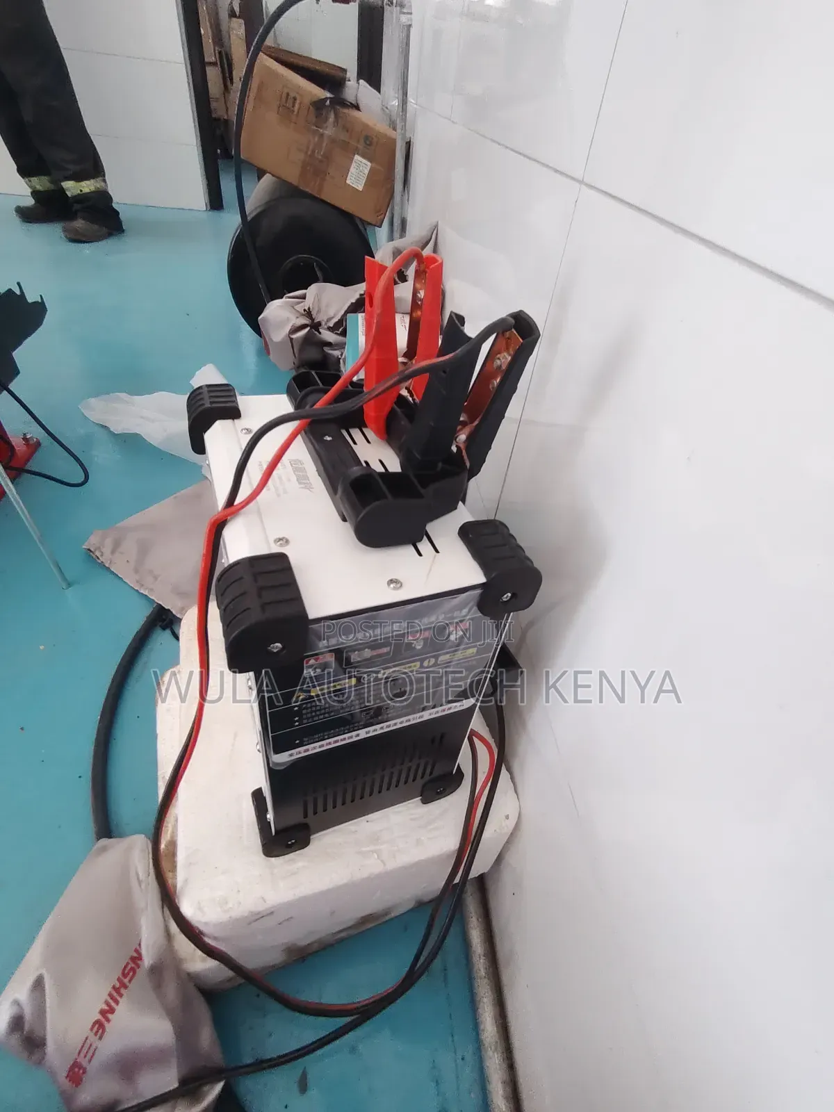 Automatic Intelligent Charging 12/24v Car Battery Charger Sunshine