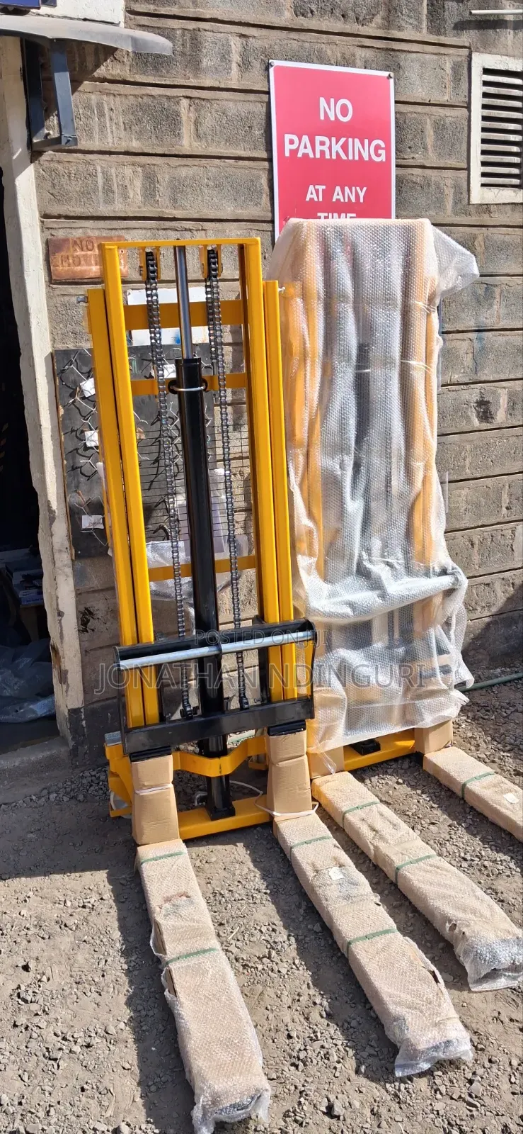 Manual Pallet Stacker – Professional Warehouse Lifter
