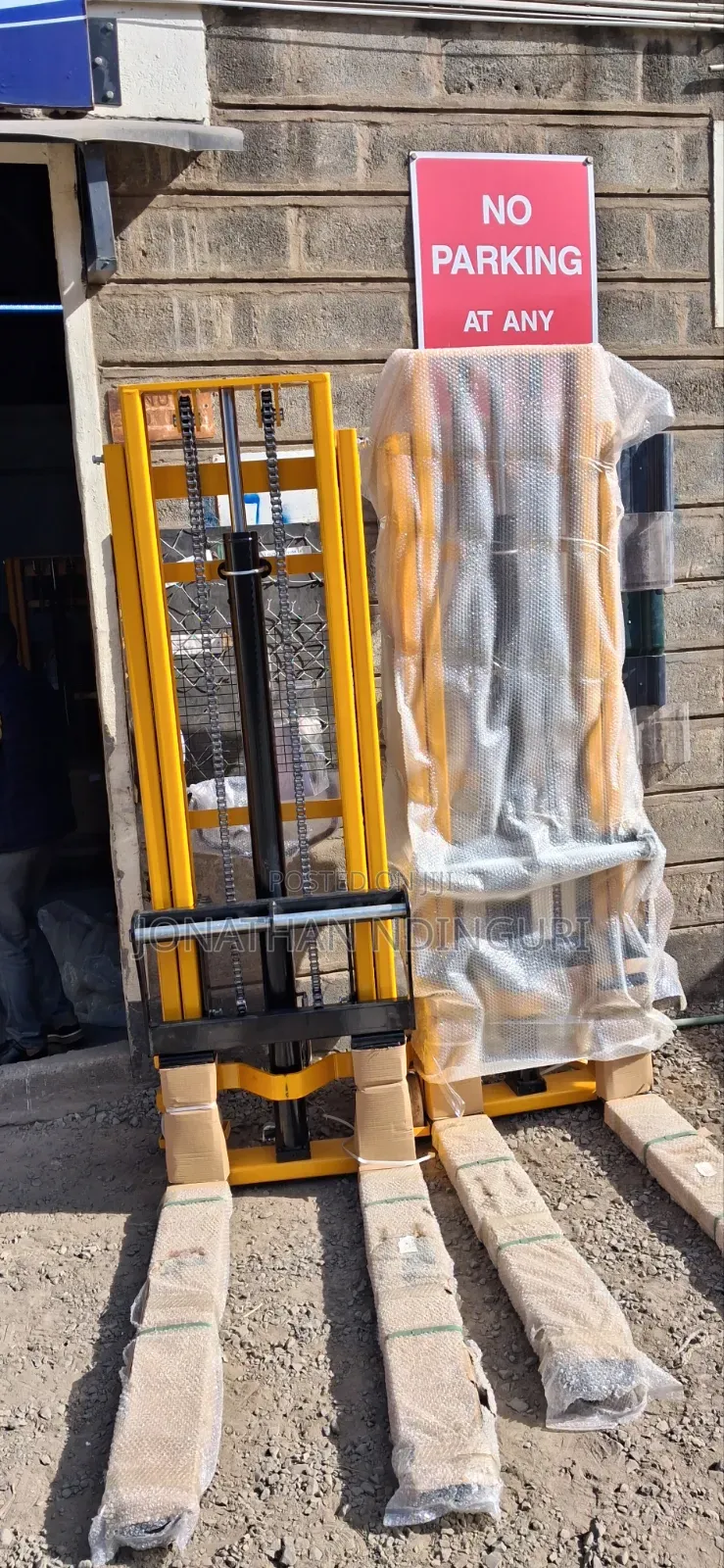 Manual Pallet Stacker – Professional Warehouse Lifter