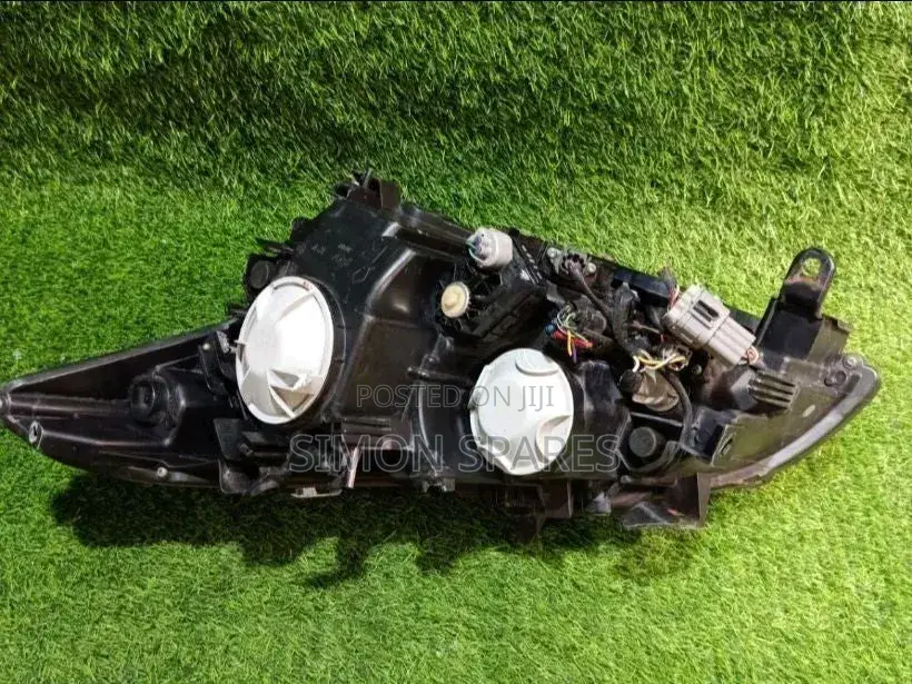 Headlight Assy Rh Xenon Nissan Fuga Hybrid Y51 2011