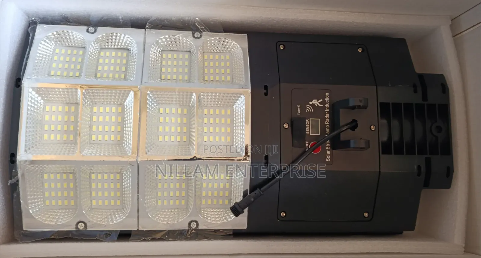2-in-1 Solar Street Light With AI Triple Lens Solar Camera