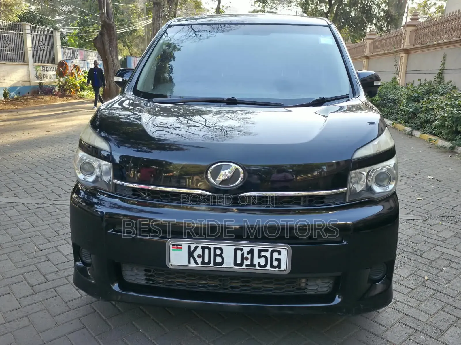 Toyota Voxy 2014 Black