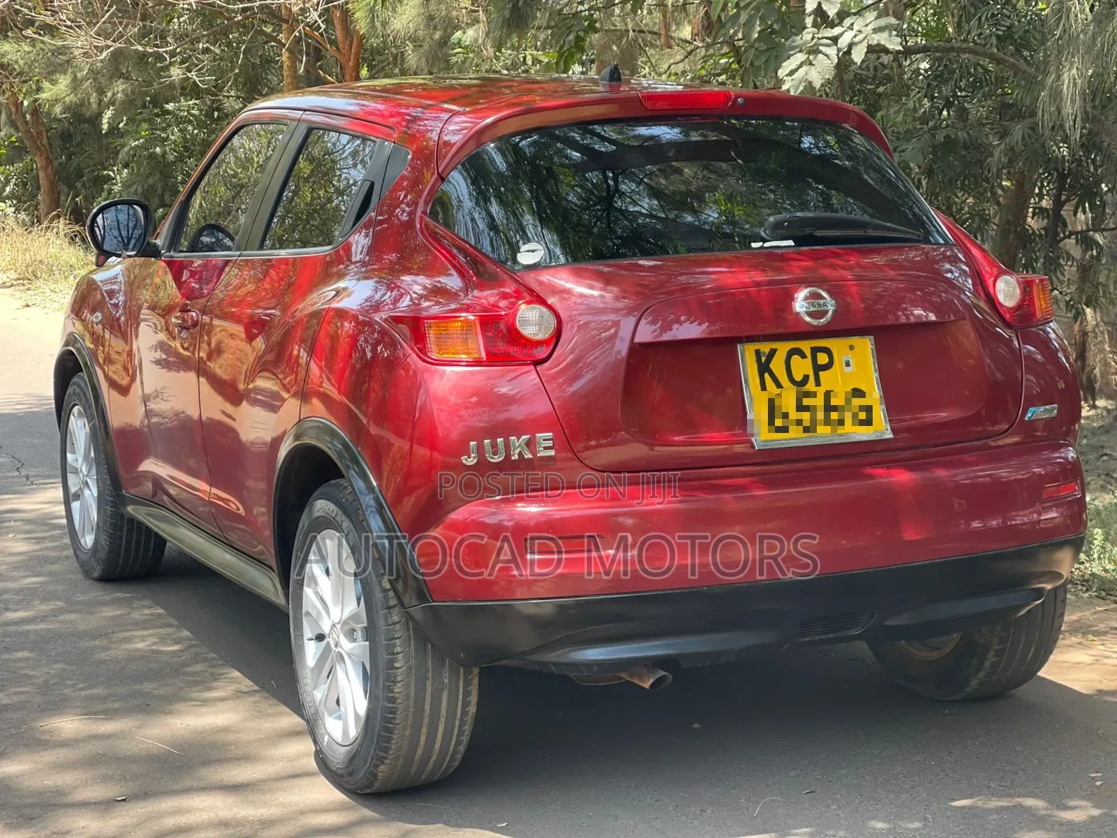 Nissan Juke 2011 Maroon