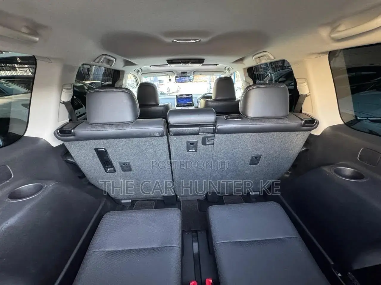 Toyota Land Cruiser Prado 2.8 2022 White