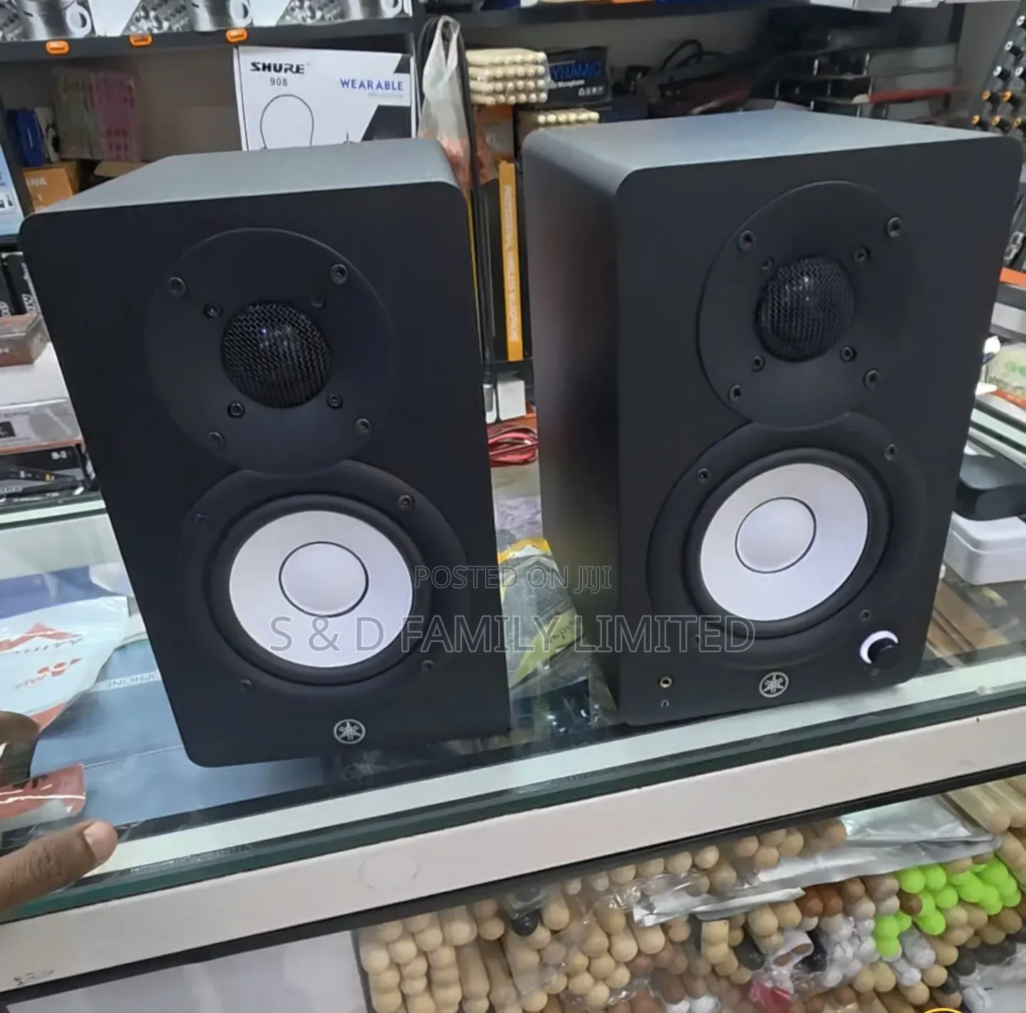 Yamaha HS4 Studio Monitors