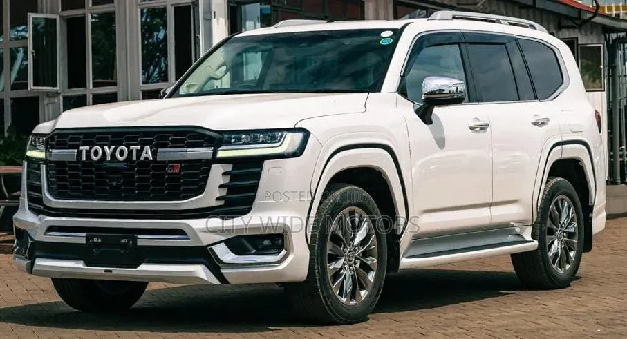Toyota Land Cruiser 2023 Black