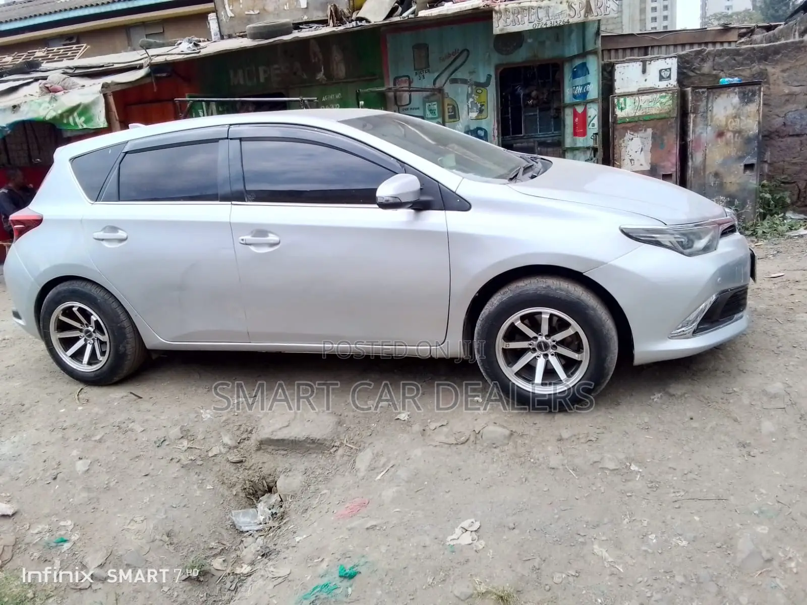 Toyota Auris 2015 Silver