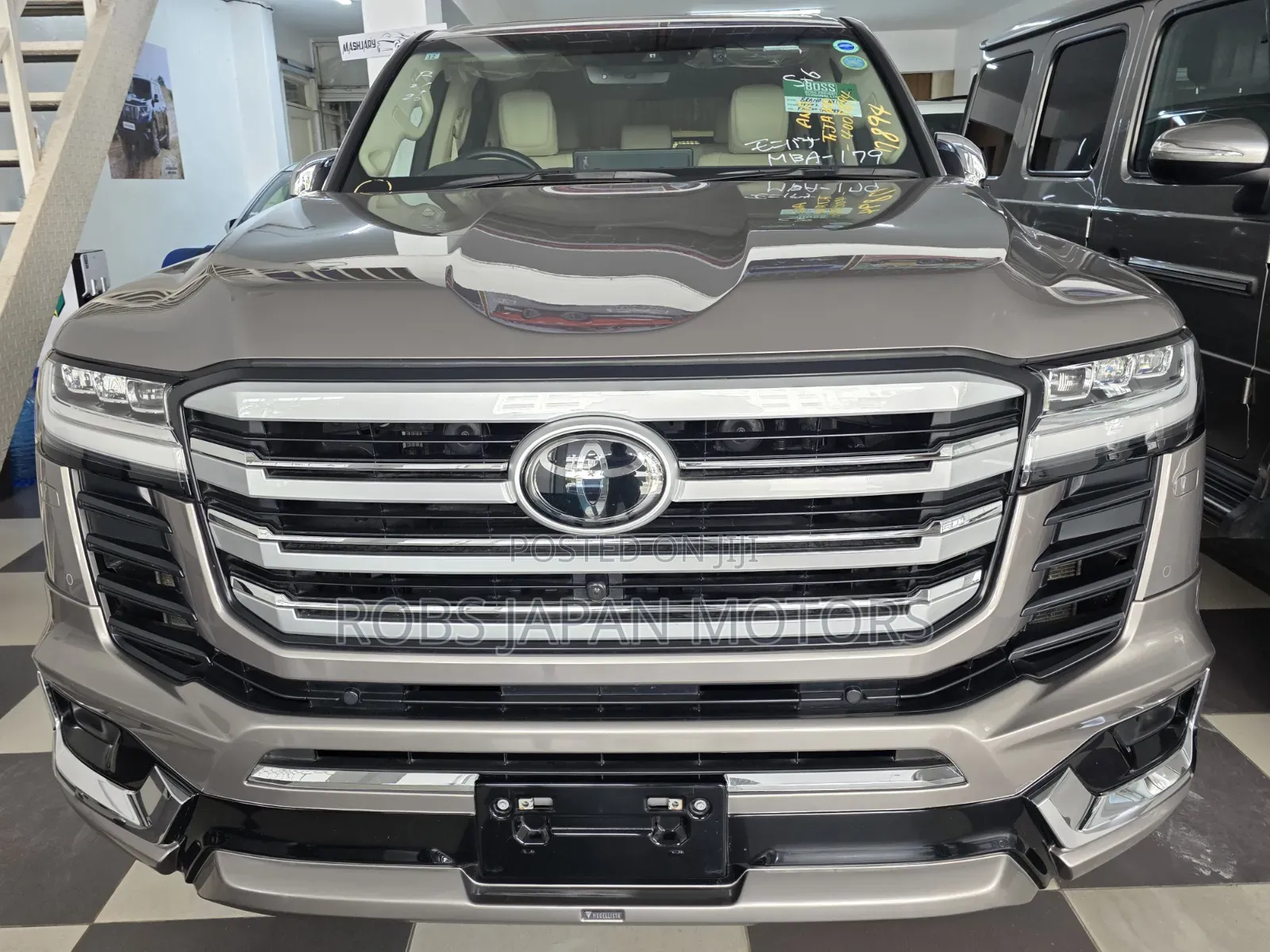 Toyota Land Cruiser 2023 Gold