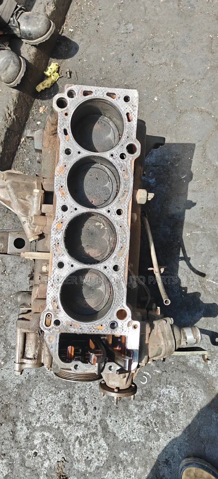 Hilux Surf 3rz  Half Engine