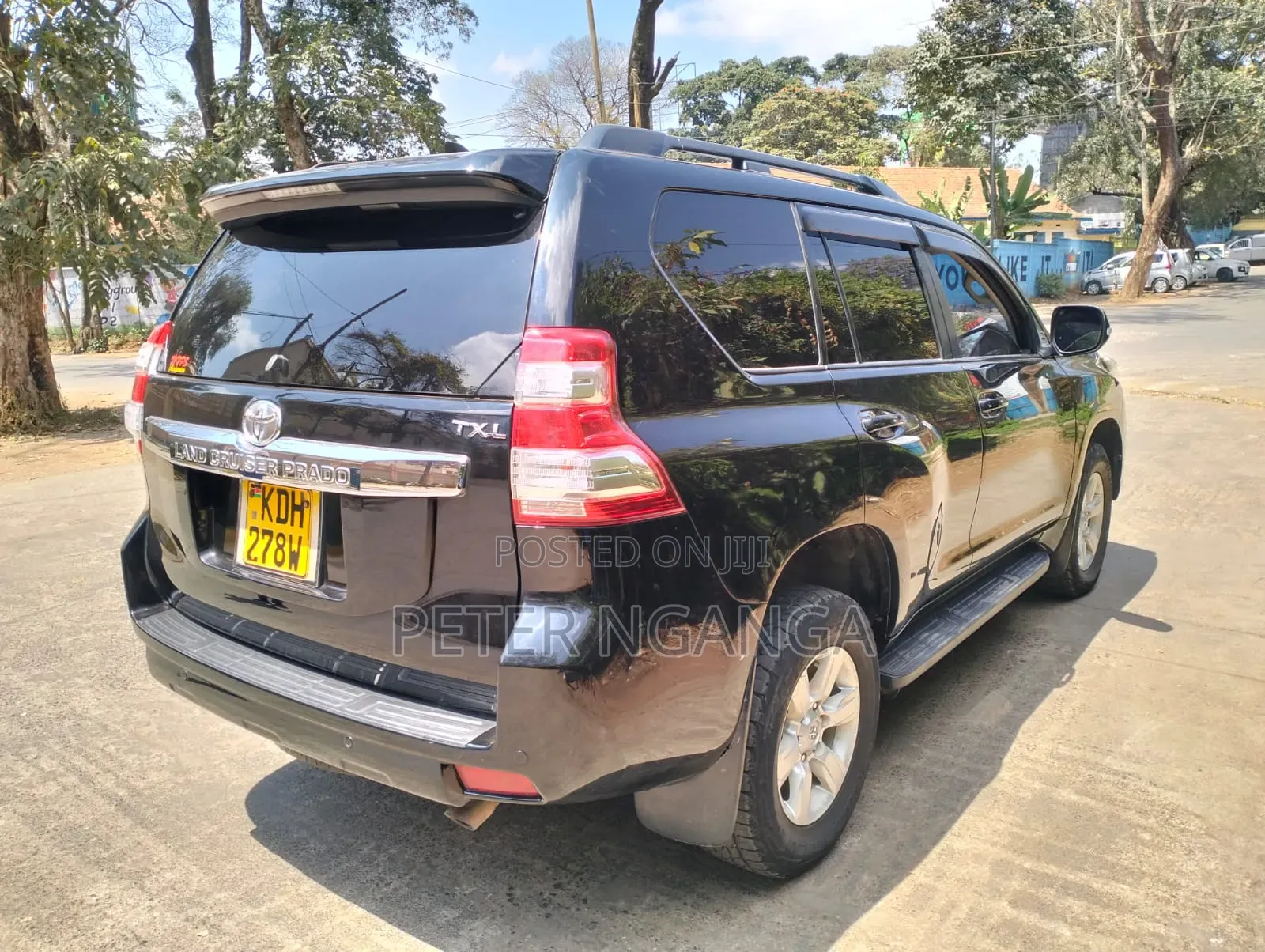 Toyota Land Cruiser Prado 2016 Black