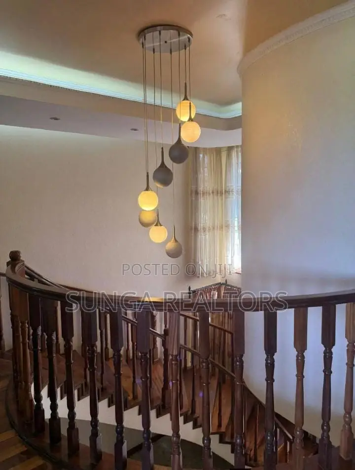 5bdrm House in Kirawa Rd., Kitisuru for sale