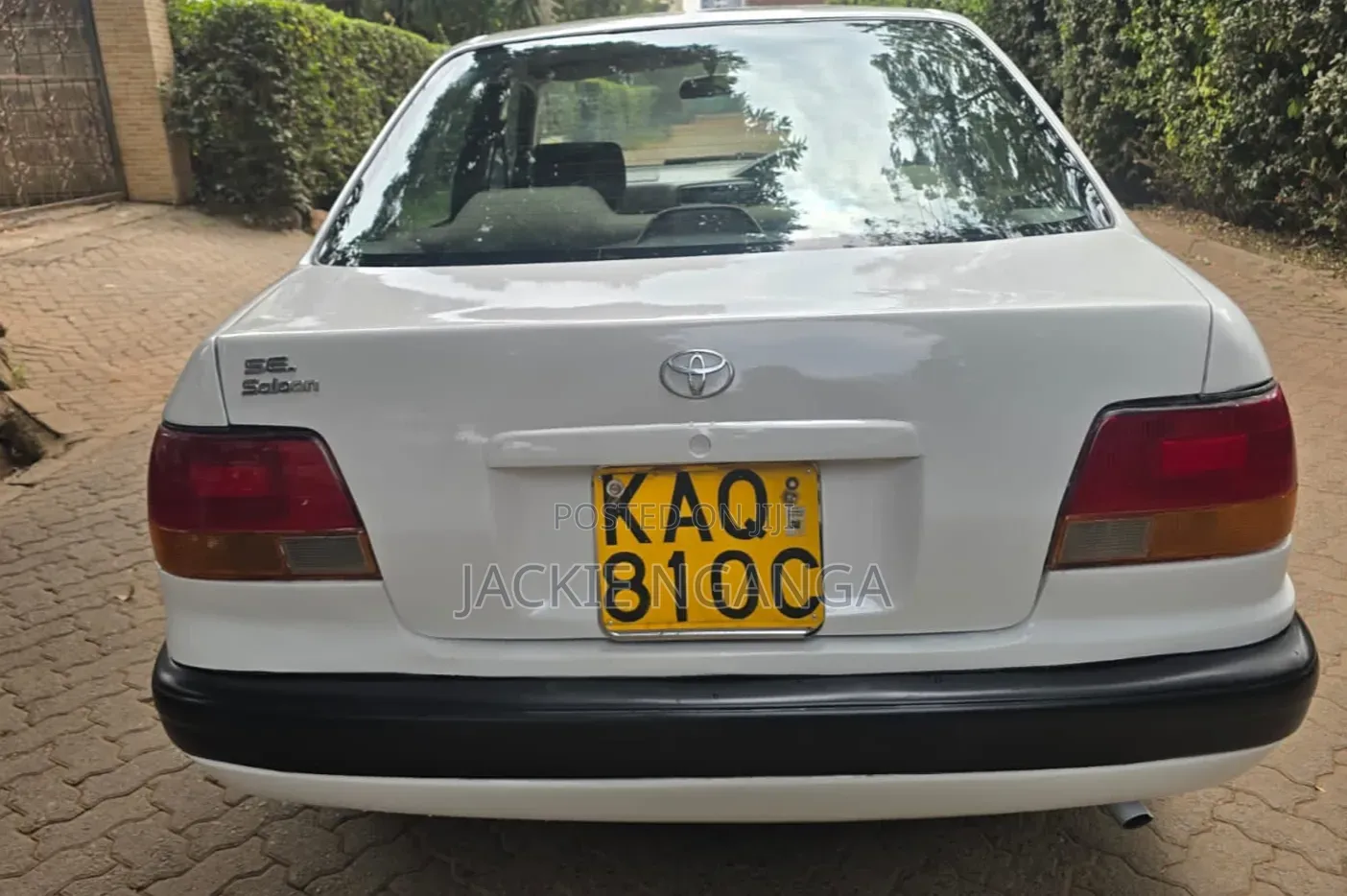 Toyota Corolla 1997 White