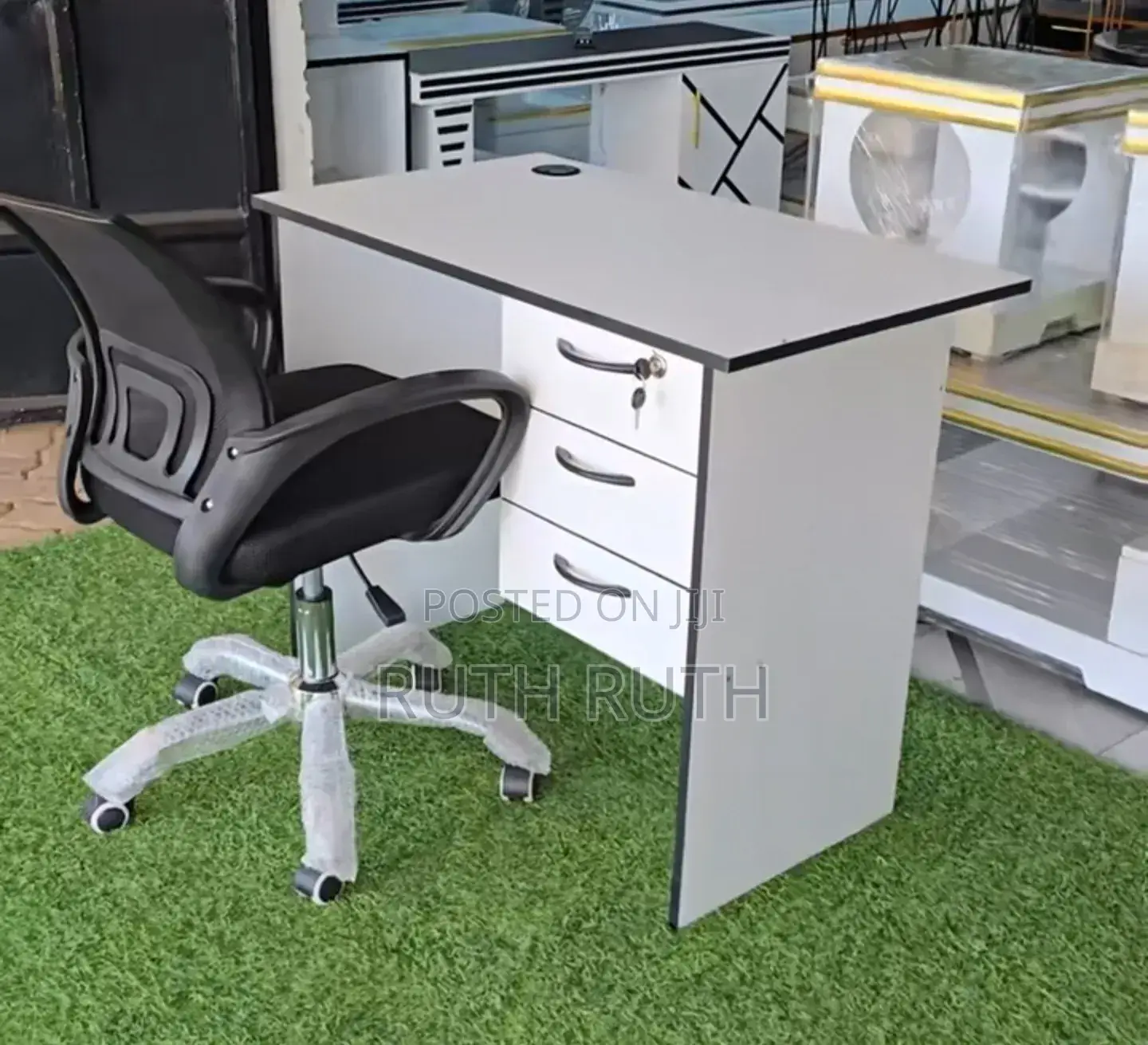 Office Desk 1m