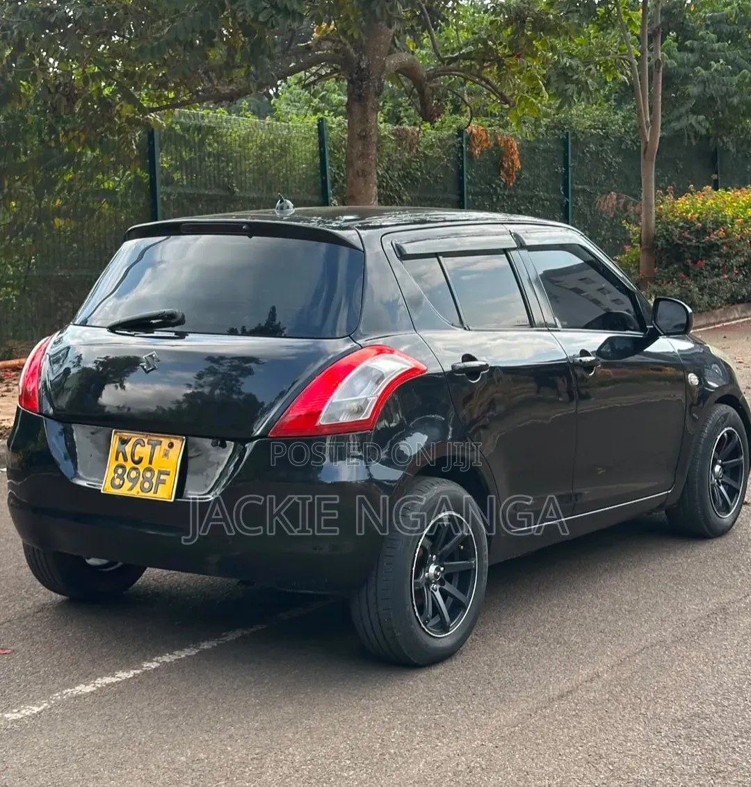 Suzuki Swift 2011 Black