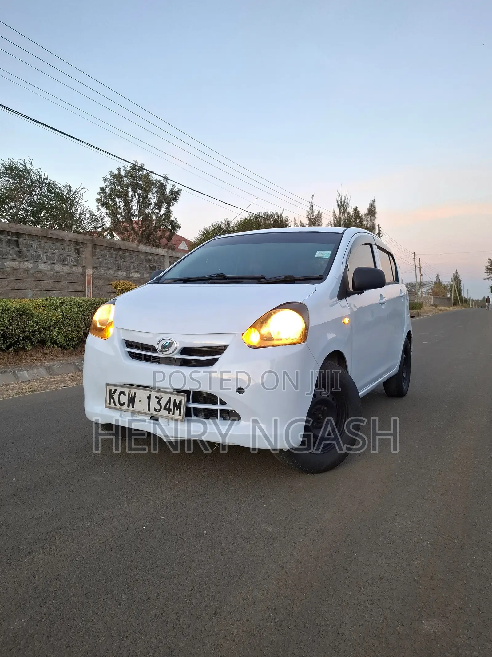 Daihatsu Mira 2012 Pearl