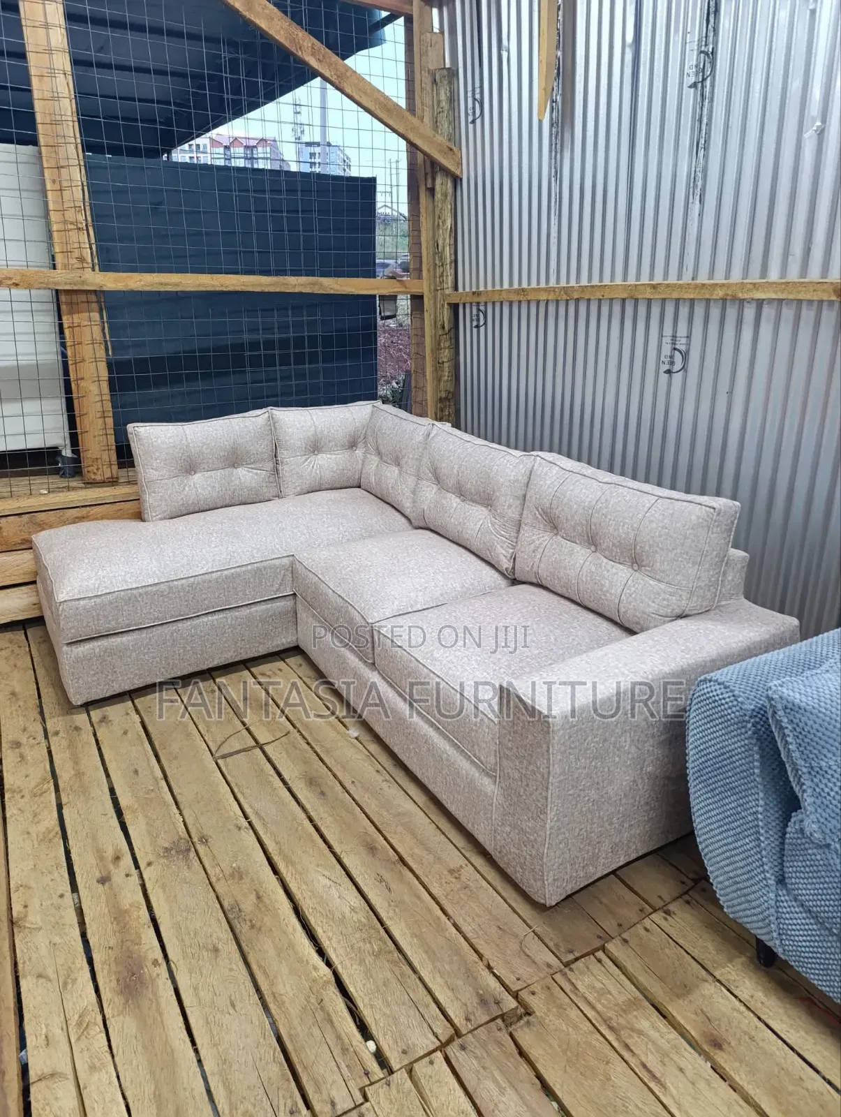 Cream Corner Seat 5-Seater