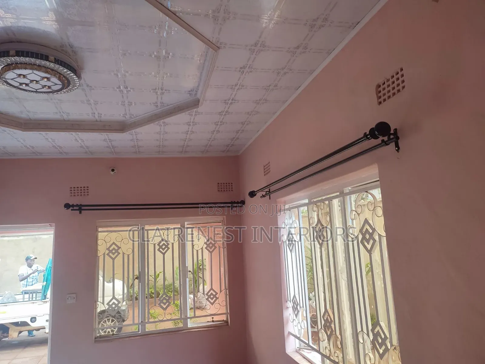 Quality Curtain Hardware for Refined Spaces.