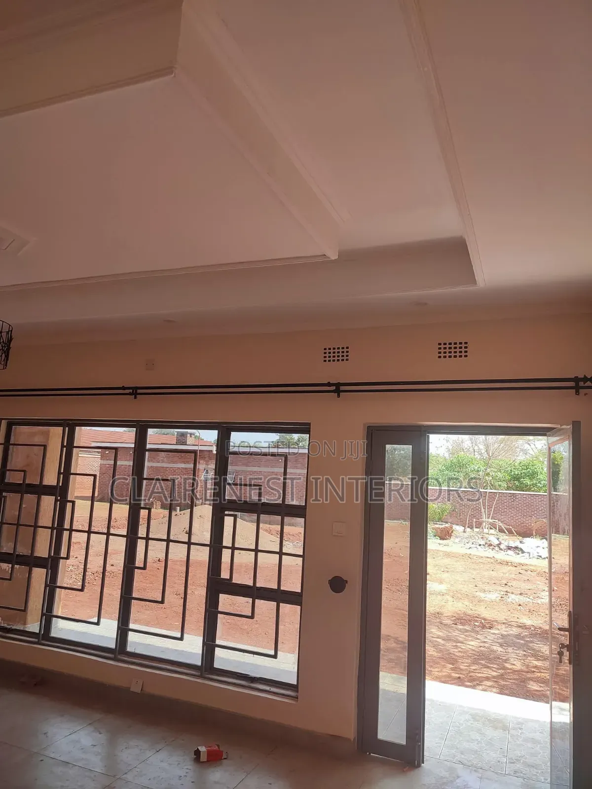 Quality Curtain Hardware for Refined Spaces.