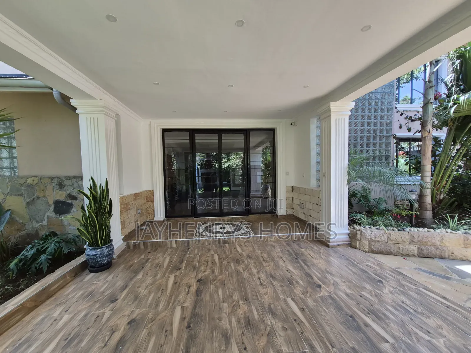 5bdrm Villa in Runda for rent