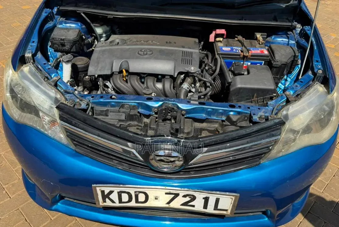 Toyota Corolla Fielder 2014