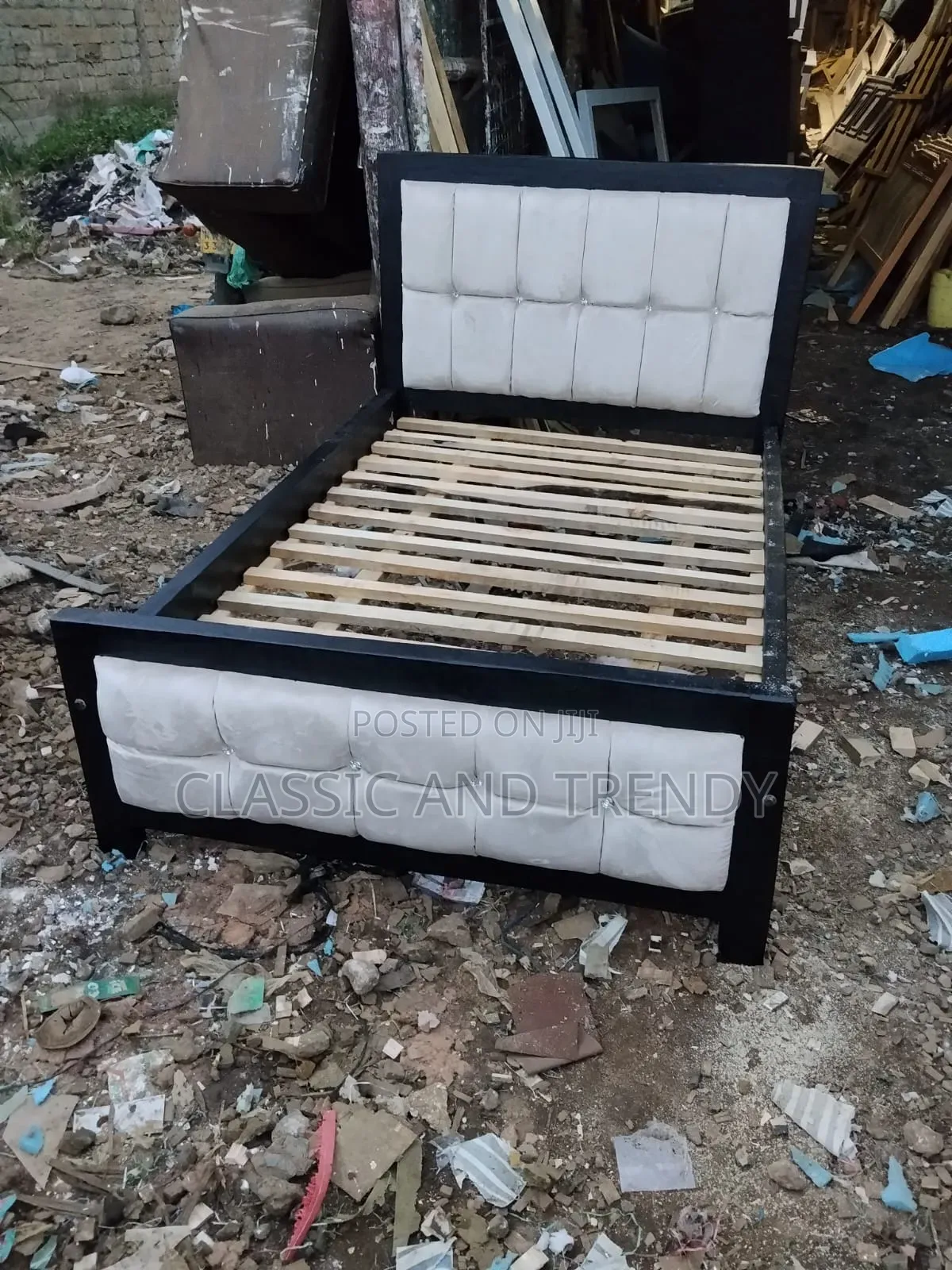 3.5x6 Black Framed/White Tufted Bed