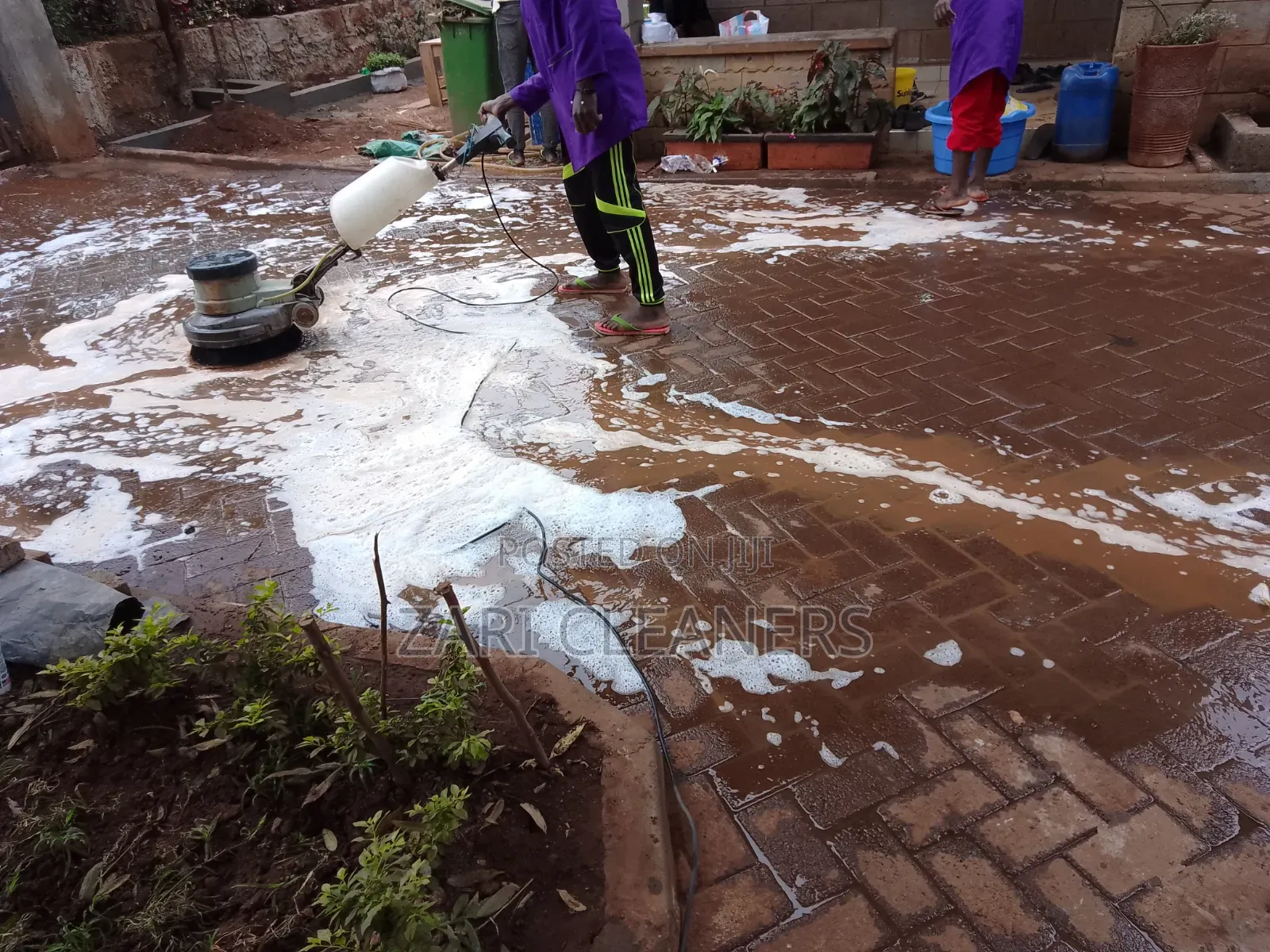 Mazeras and Cabro Cleaning