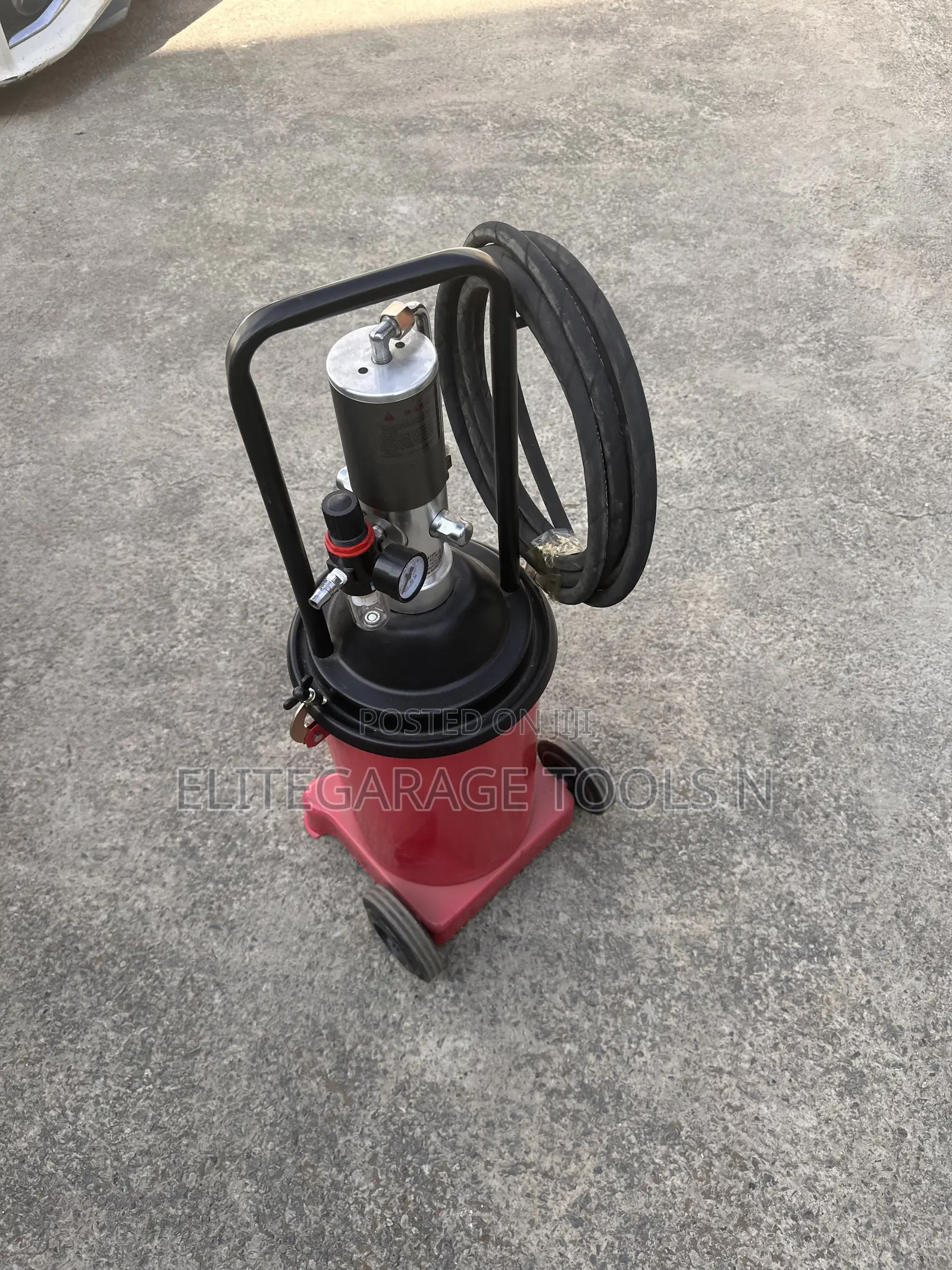 New Improved Pneumatic Grease Bucket