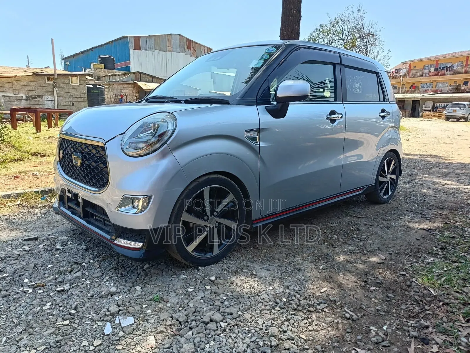 Daihatsu Cast 2019 Silver