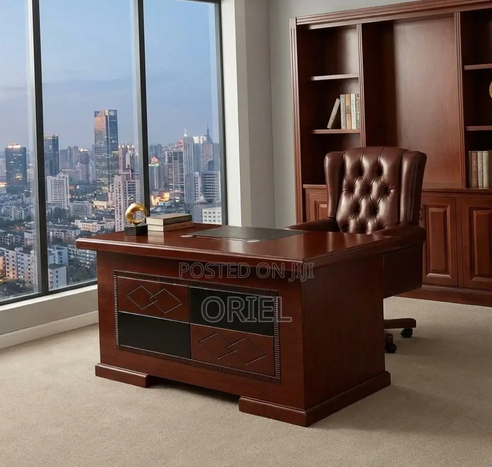Office Staff Desk : 1.4M Workplace Desk