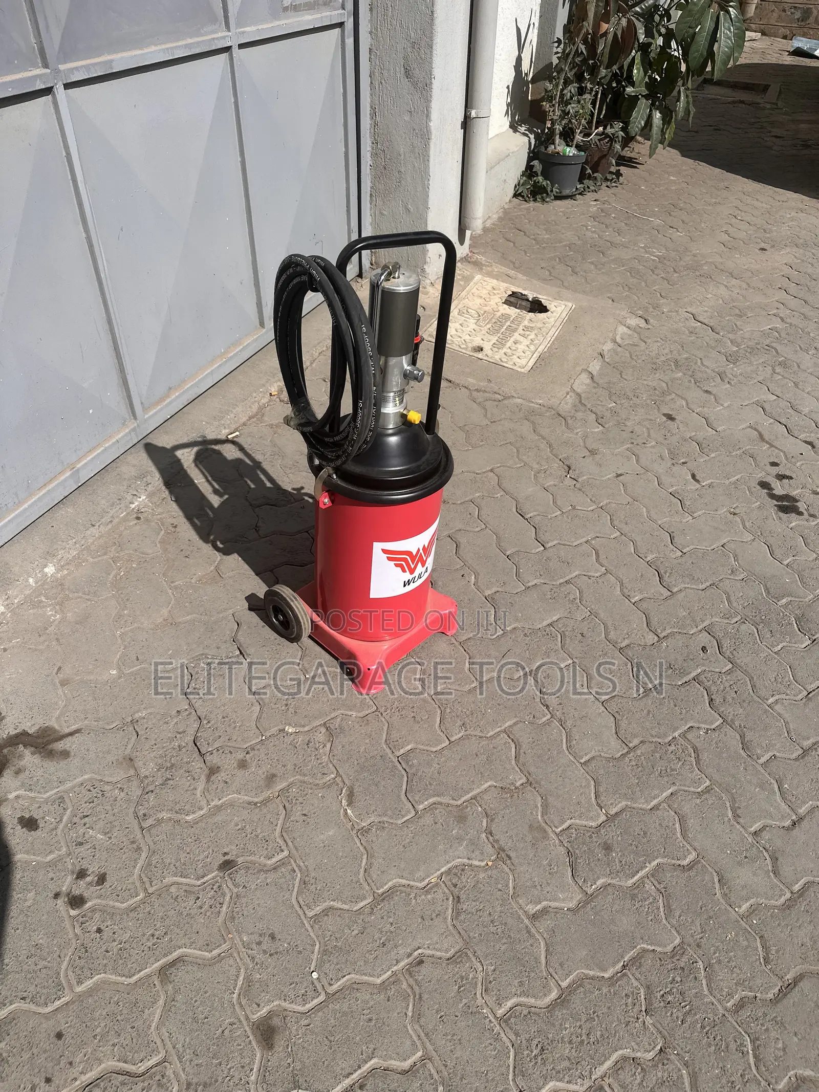 High Quality New Technology Pneumatic Grease Bucket
