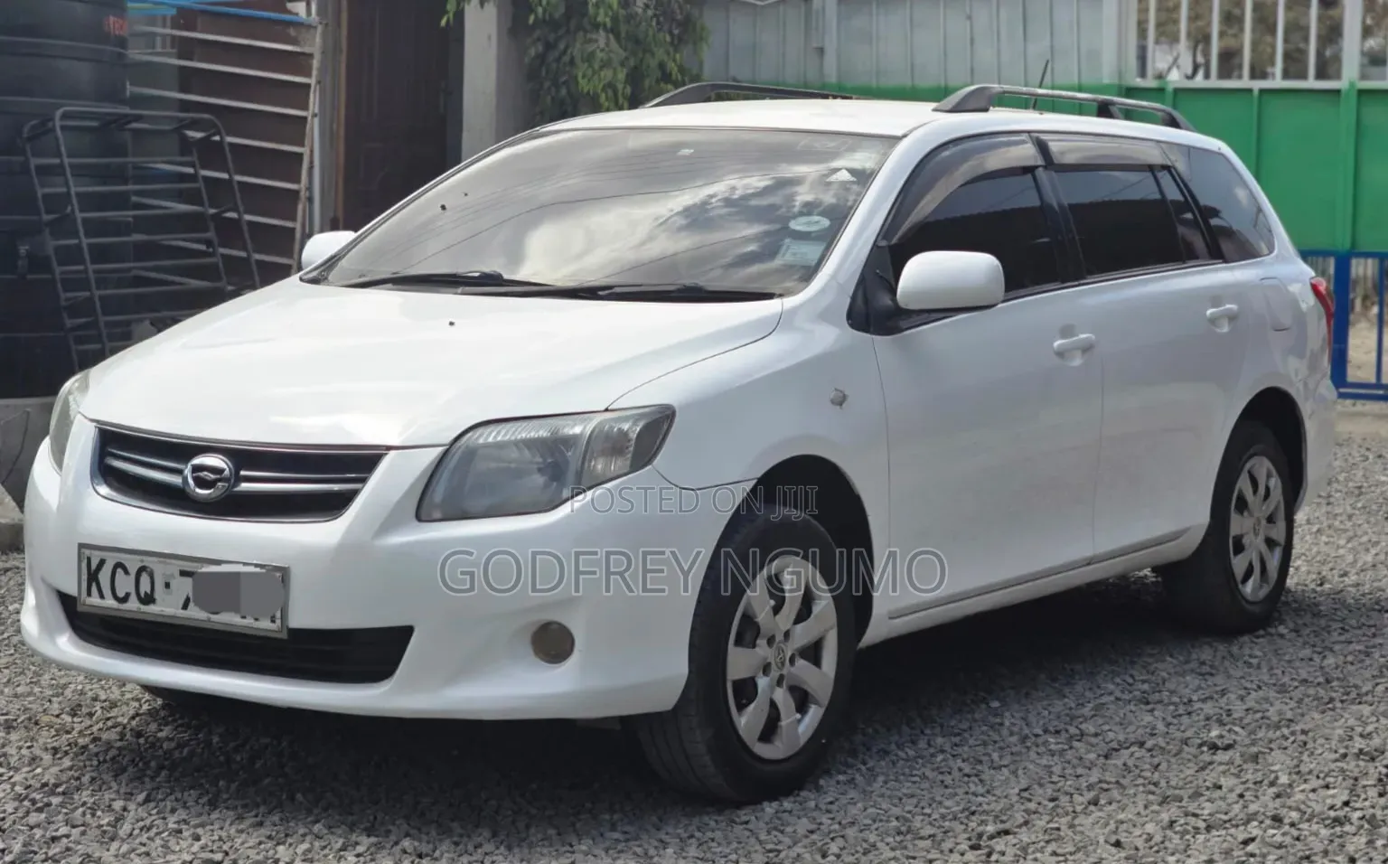 Toyota Corolla Fielder 2010 White
