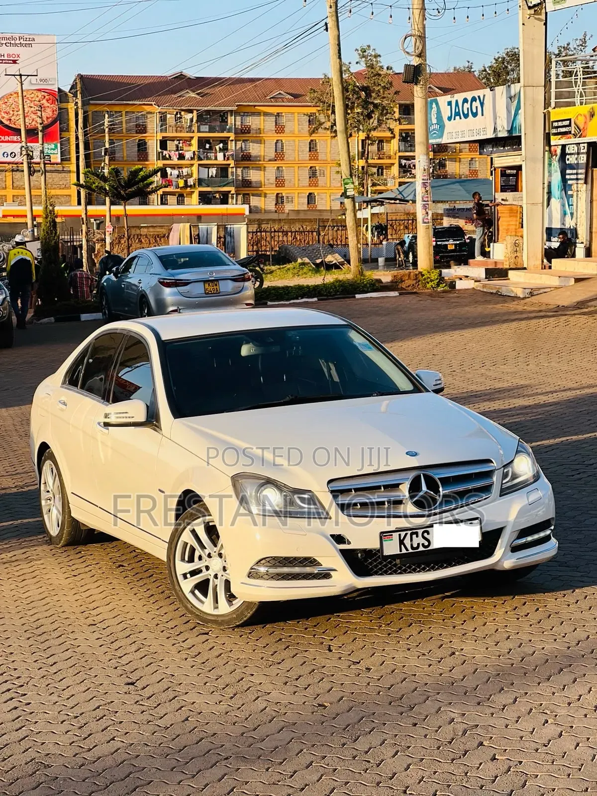 Mercedes-Benz C200 2011 White