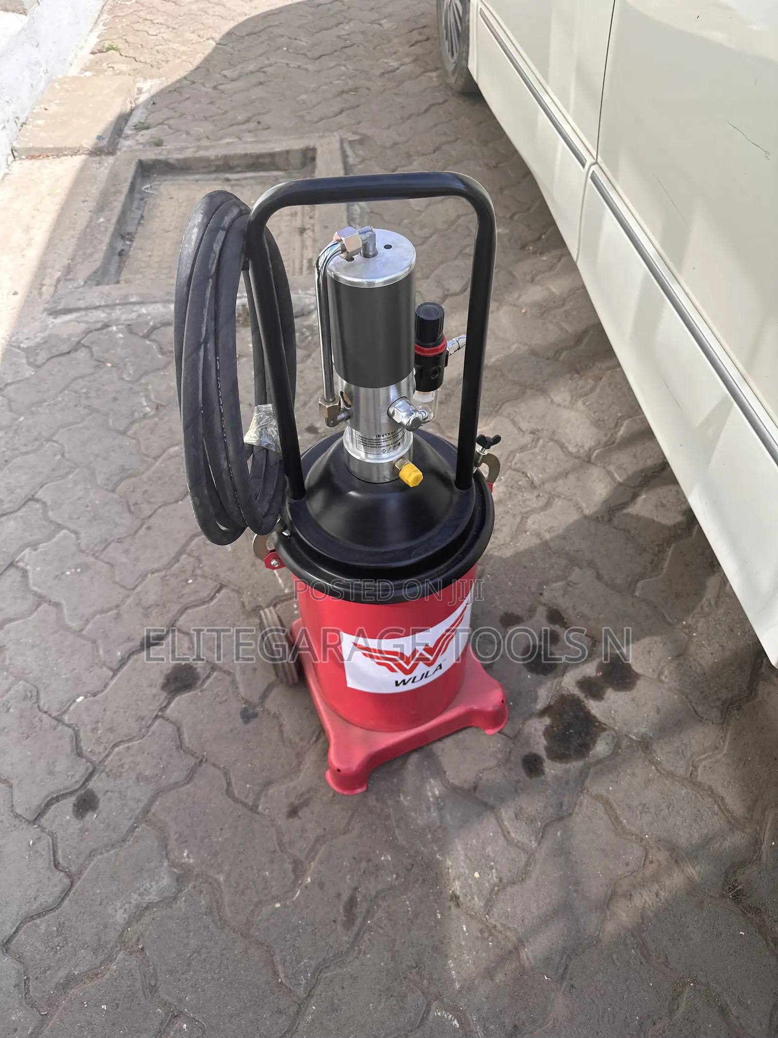 High Quality Italian Pneumatic Greasing Bucket